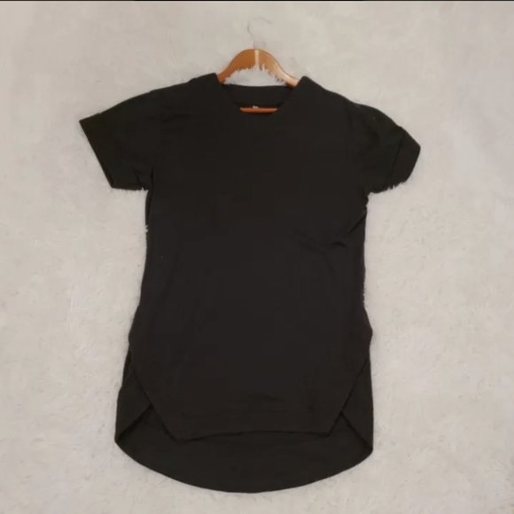 Casual black shirt dress/  chandail robe noir 🖤 - Picture 2 of 5